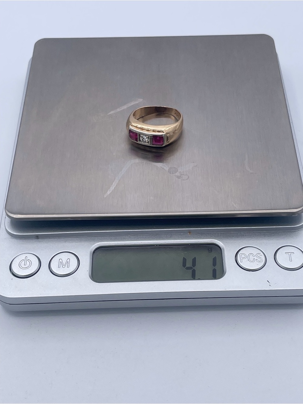 Vintage 14K Gold Ruby and Diamond Ring Three Stone Ring Estate 0.15ct Size 6 - Picture 5 of 9